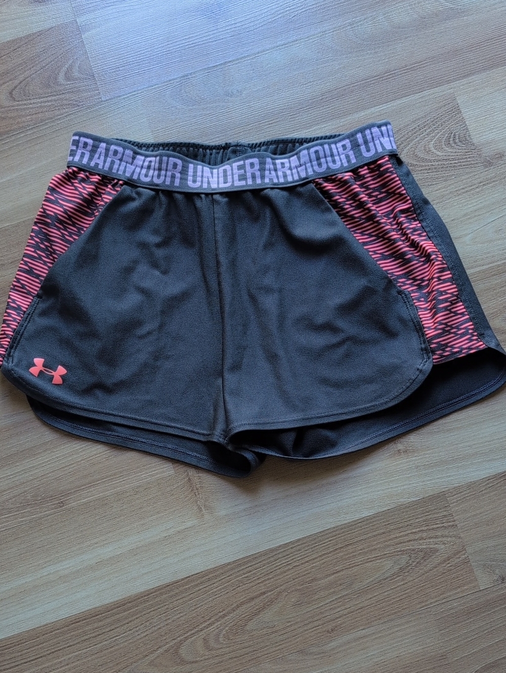 Under Armour Women’s Gray And Orange Performance Shorts